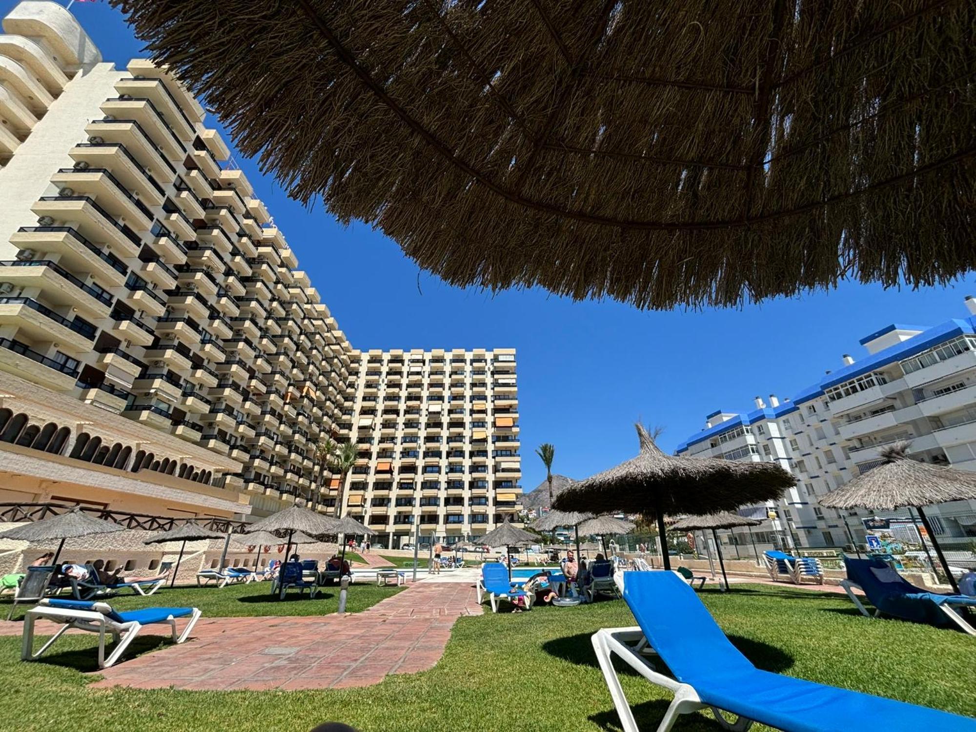 Aloha Playa Vistas Al Mar Apartment Benalmadena Bagian luar foto